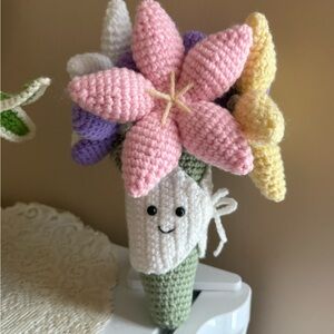 Crochet Flower Bouquet with Smiley Face